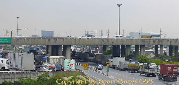 Starker Autoverkehr in Bangkok