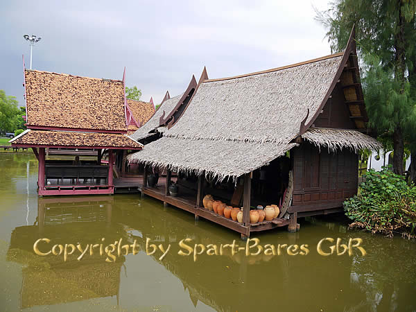 Floating Market der schwimmende Markt