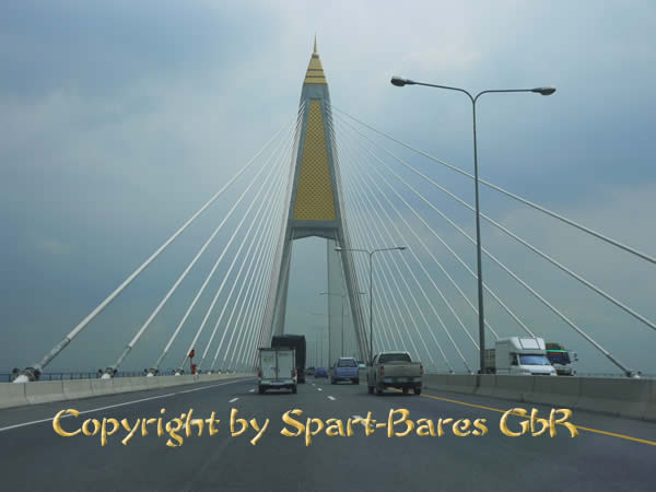 König Rama II Brücke in Bangkok Thailand